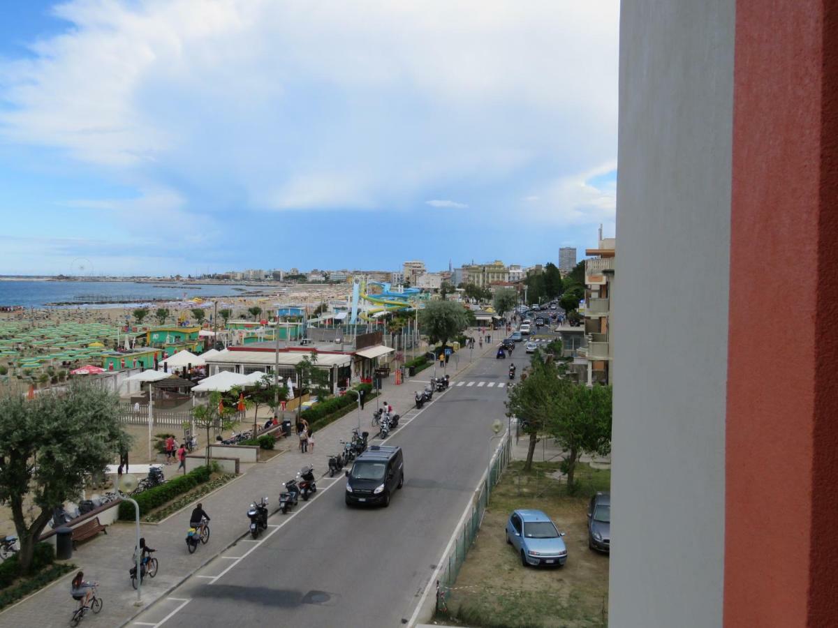 Hotel Cliff Rimini Exterior foto